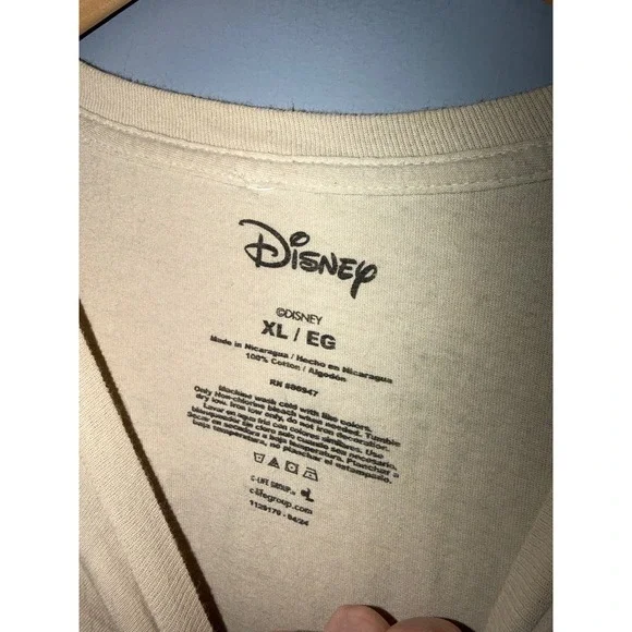 Disney Nature Heals Camping Graphic T-Shirt XL Cream Mickey Mouse & Friends Tee - Picture 7 of 7